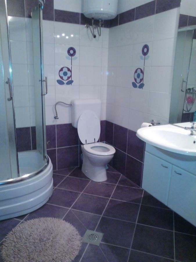 Apartment Silvija Vinišće Dış mekan fotoğraf
